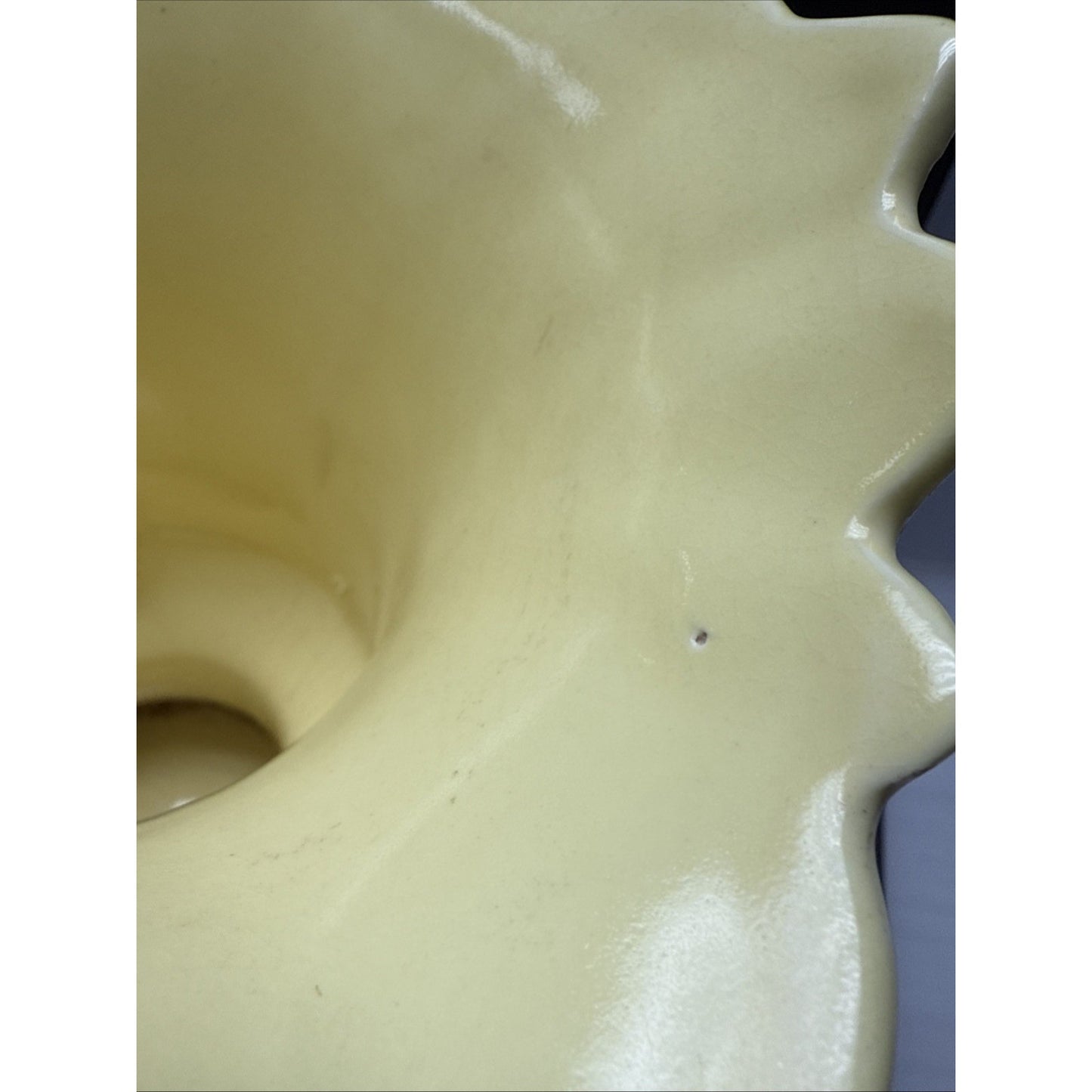 Vintage Camark Art Pottery Vase Planter Handles Leaf Shaped Yellow #807 As-Is