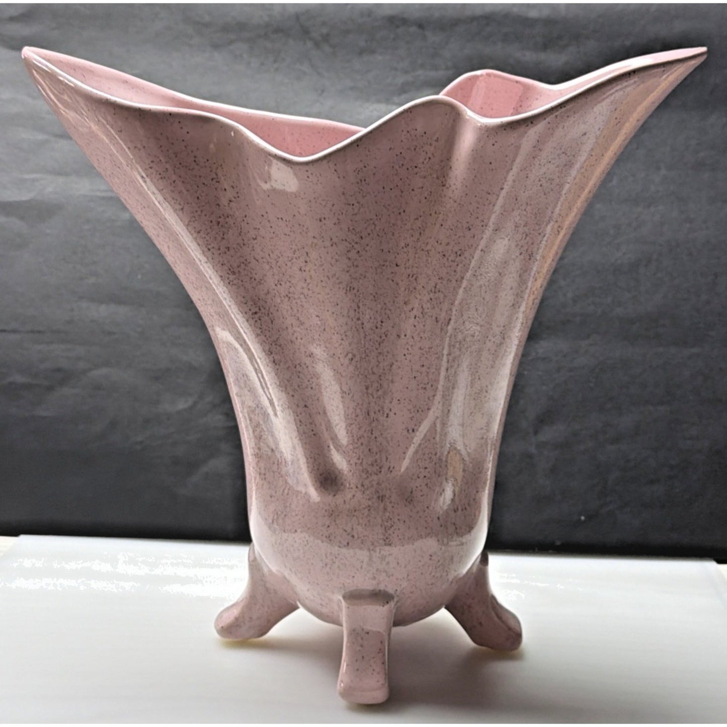 Vintage Shafer Art Pottery Pink Speckled Vase Fan Gladiola 922 As Is