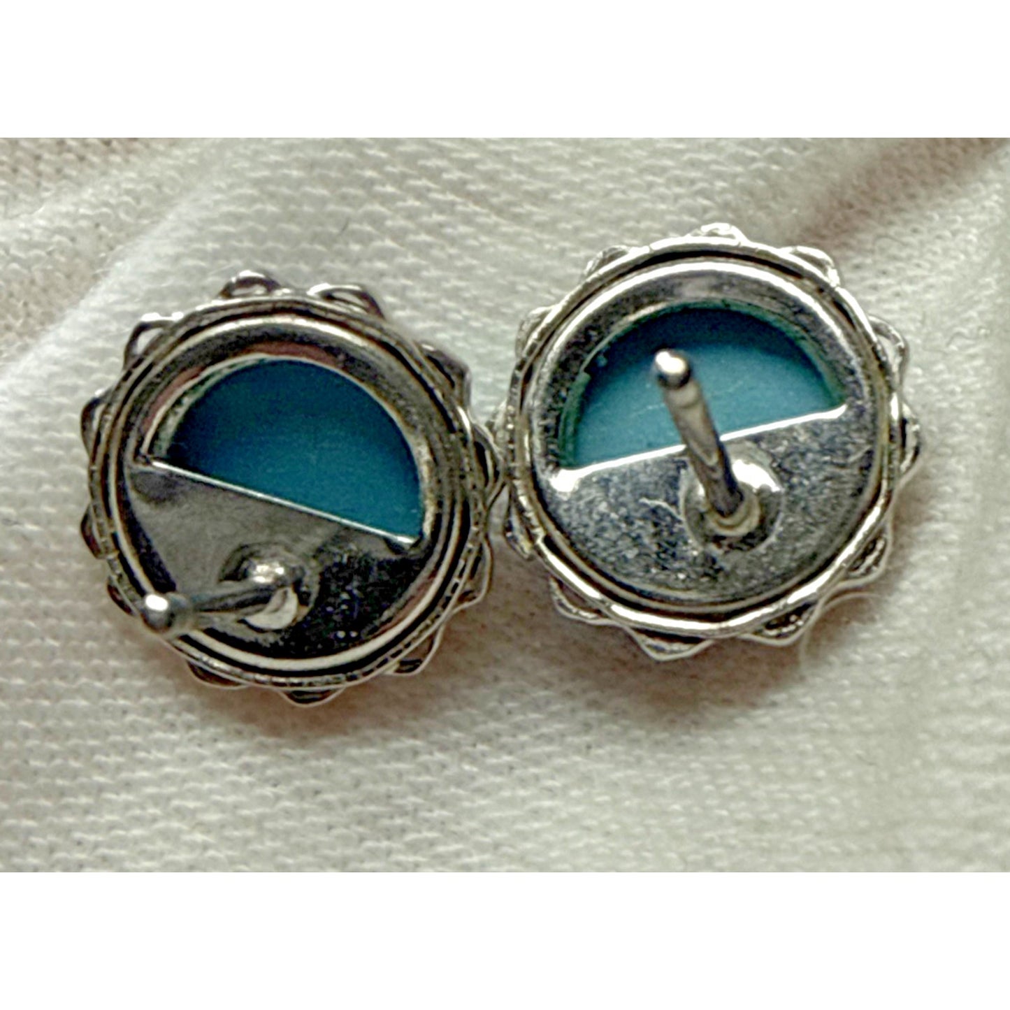 Vintage ZZ 14k White Gold Blue Turquoise Stud Earrings