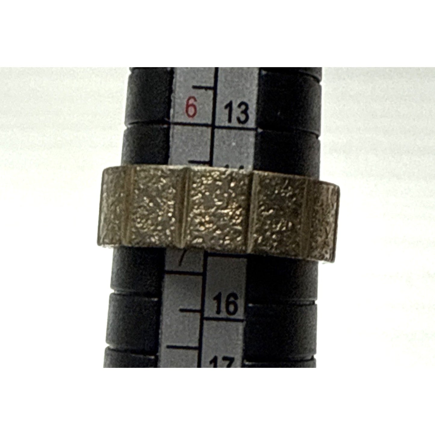 Vintage Uncas Cigar Band Ring Sz 7 Silver Gold Metal Ribbed As-Is