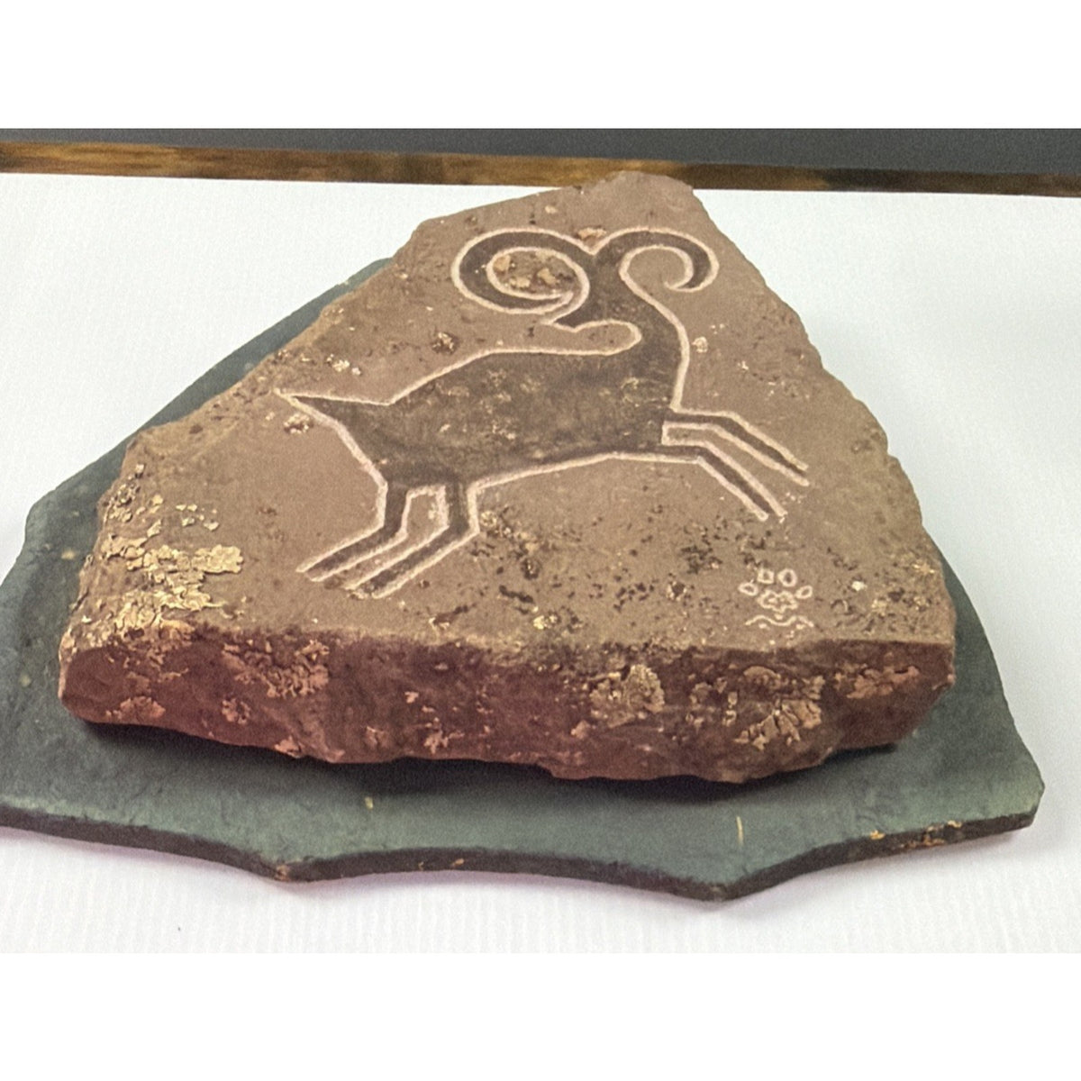 Vtg Pete Cattermole Studio Bighorn Sheep Ram Petroglyph Stone Handmade Plaque