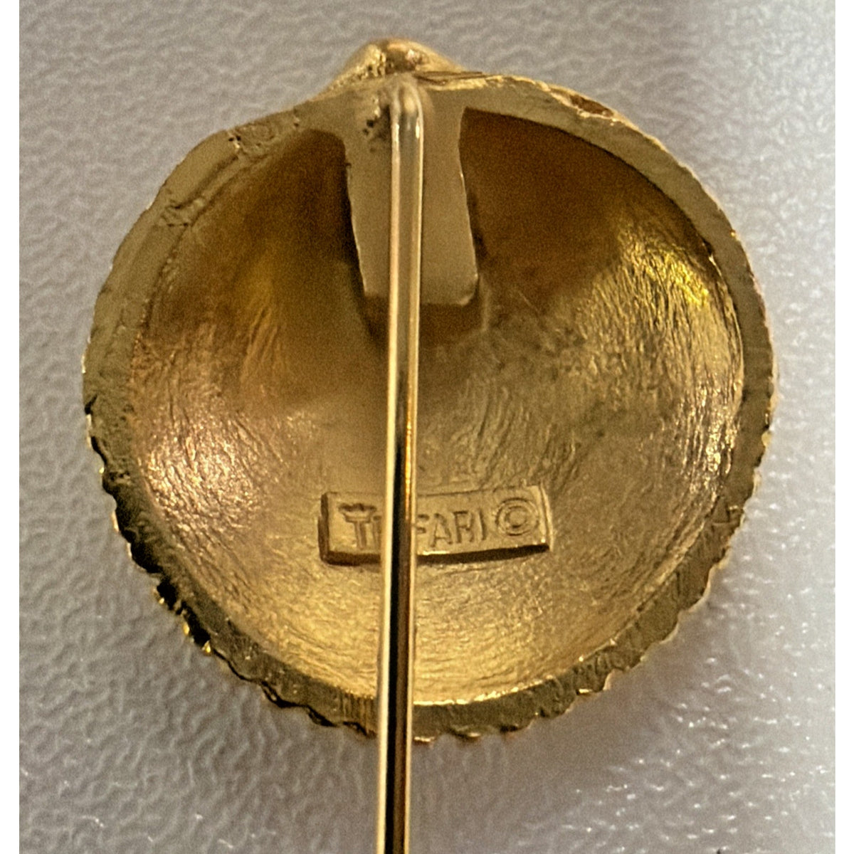 Vintage Trifari Shell Stick Pin Hatpin Clamshell Gold Tone