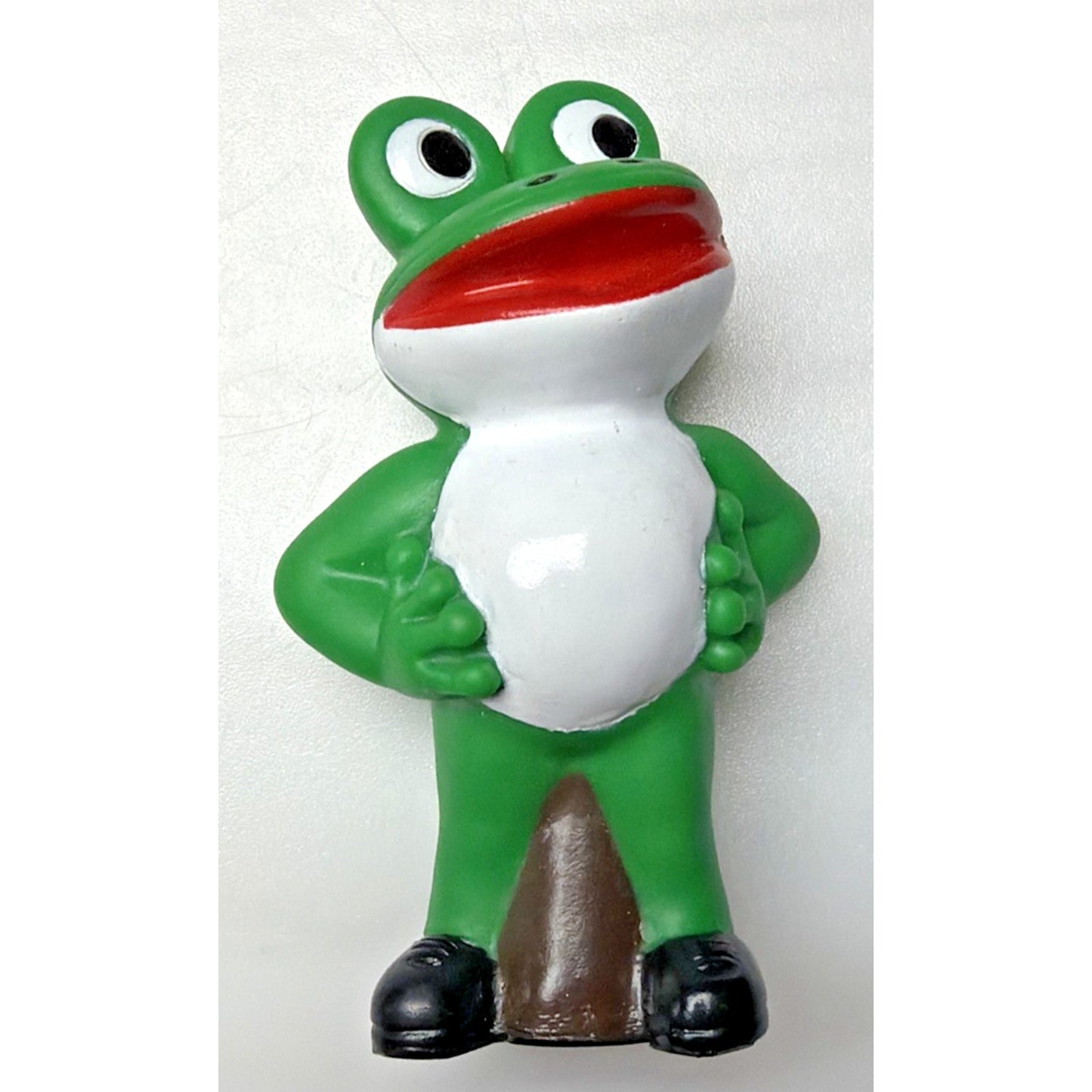 Vintage John Freilassing D8228 Squeaking Frog Toad Rubber Toy Rare