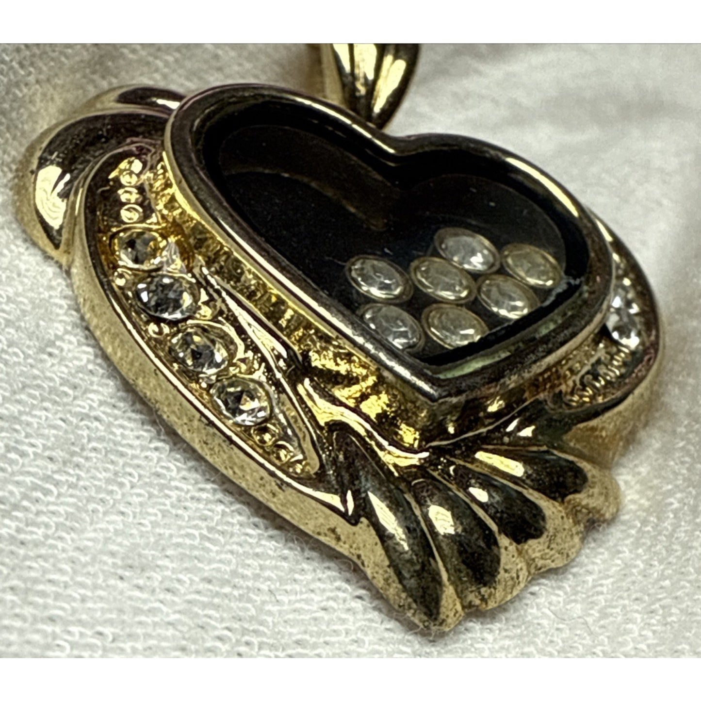 Vintage Gold Tone Floating Crystals Heart Pendant Black