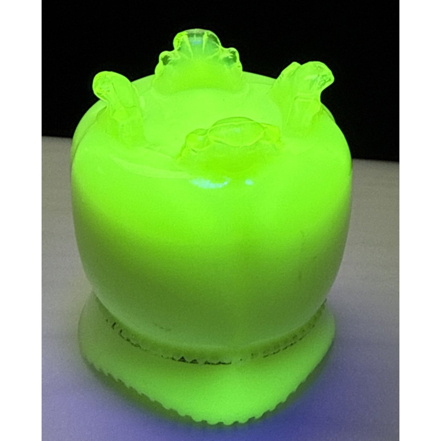 EAPG Tarentum Glass Georgia Gem Opaque Custard Toothpick Matchstick Holder Bead