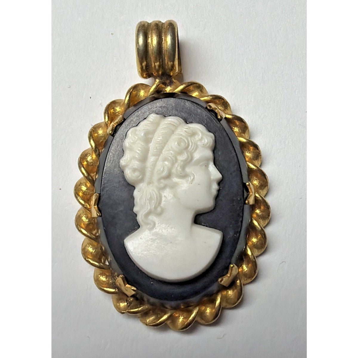 Vintage Lot of 2 Cameo Mesh Bracelet Black Gold Tone Pendant Twisted Frame