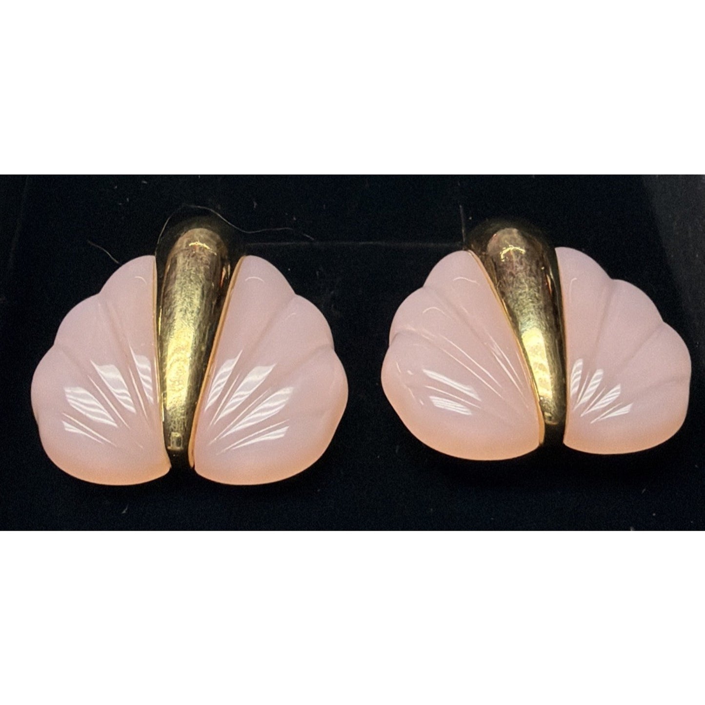 Vintage Avon Pastel Winter Pastels Pink Lucite Gold Toned Heart Earrings Ribbed