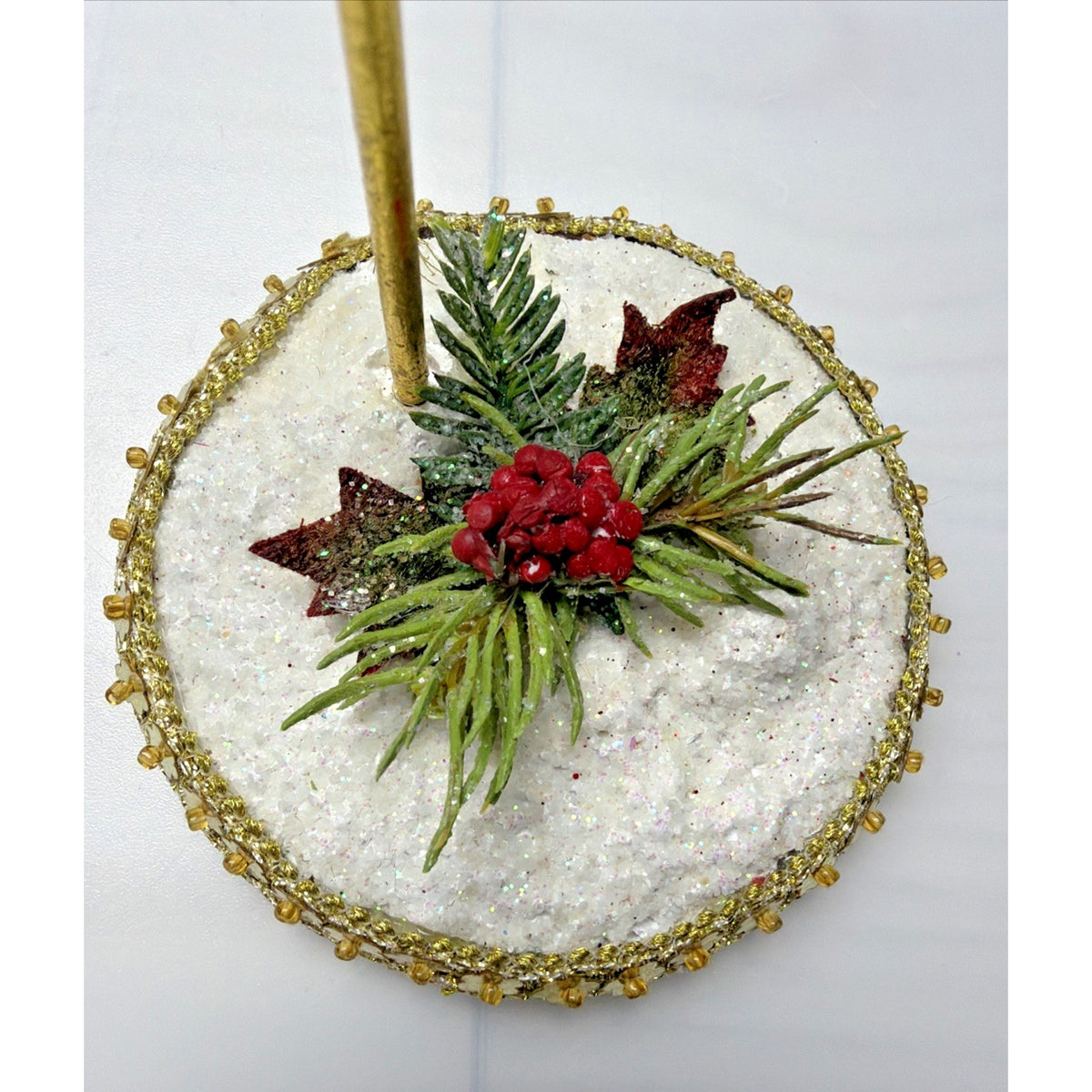 Mark Roberts Snow Base Gold Pole Christmas Ornament Display Stand Notch As Is