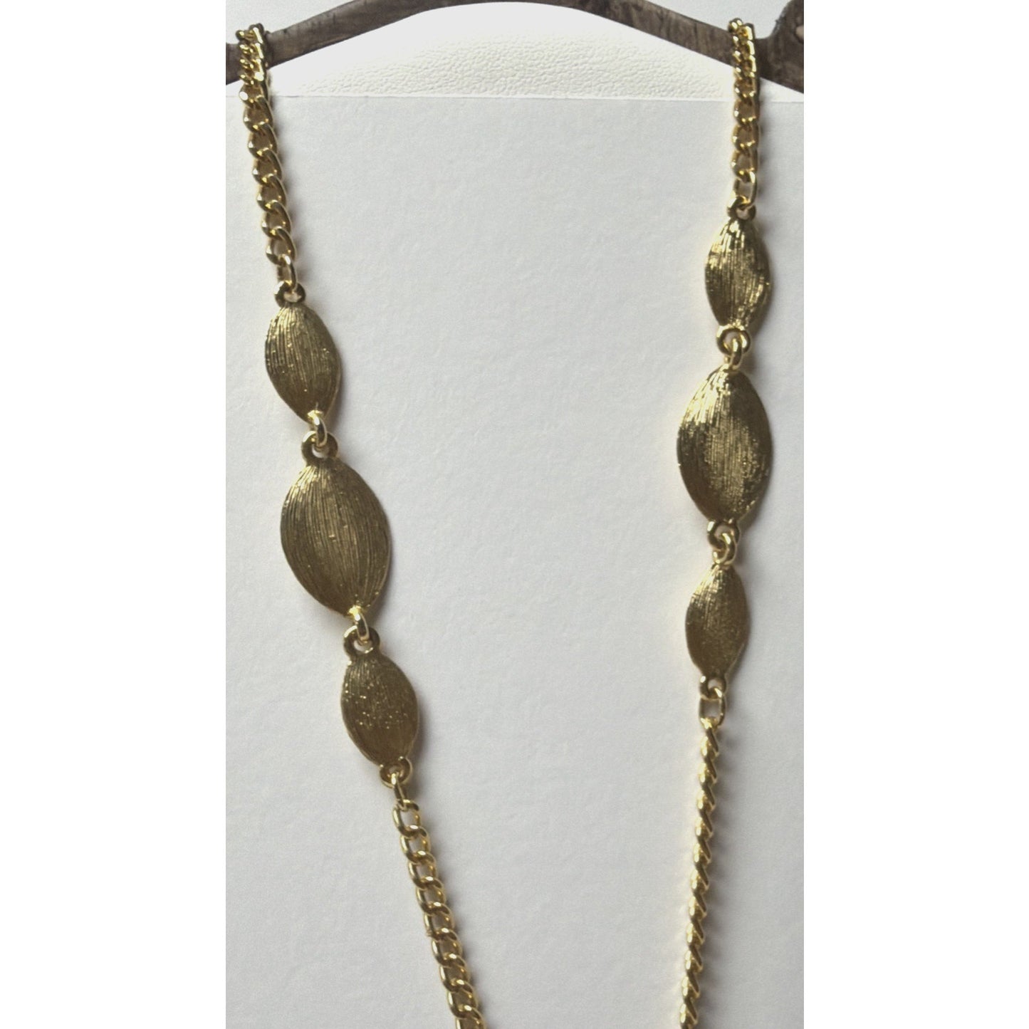 Vintage Gold Tone Brushed Leaf Waterfall Pendant Tassel Necklace