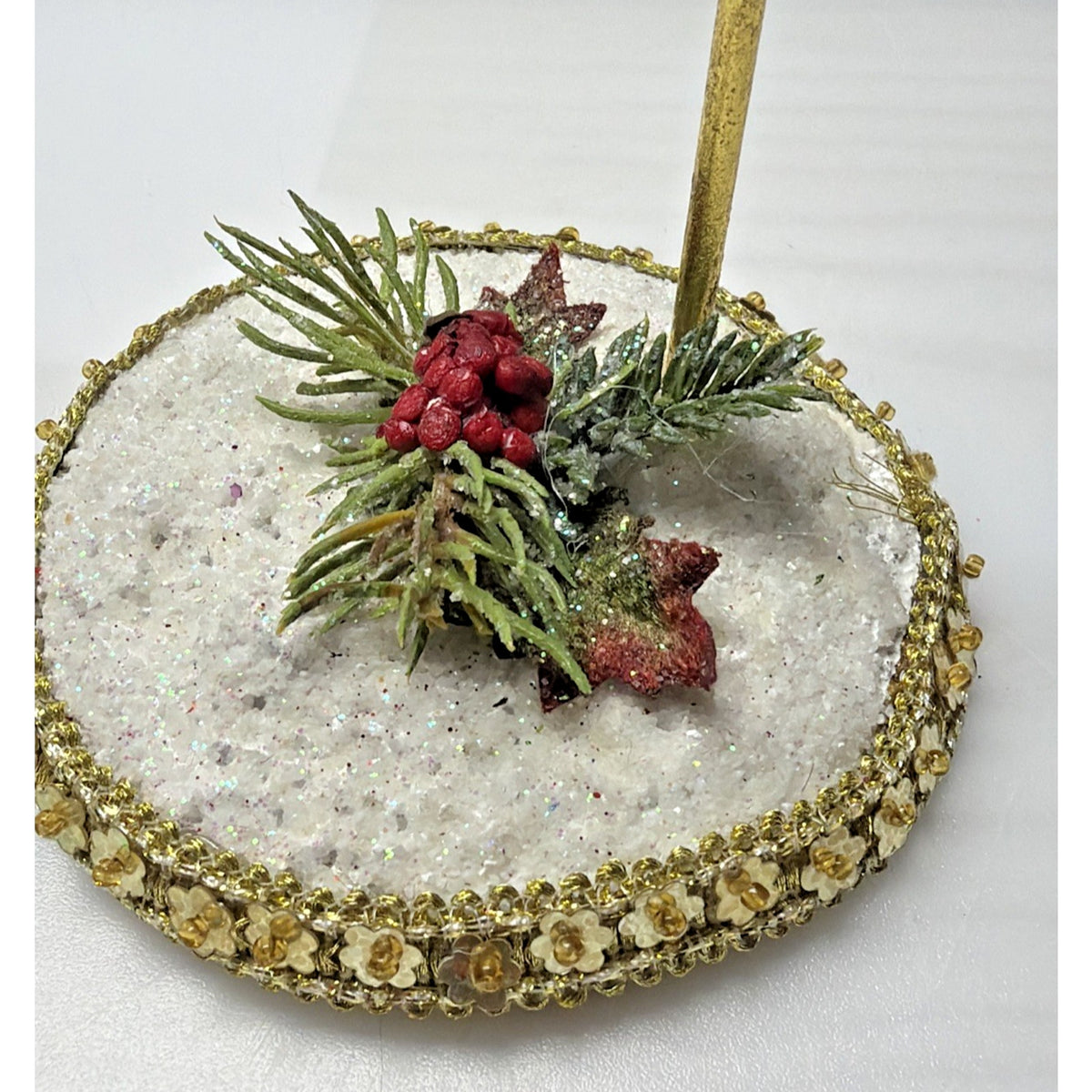 Mark Roberts Snow Base Gold Pole Christmas Ornament Display Stand Notch As Is