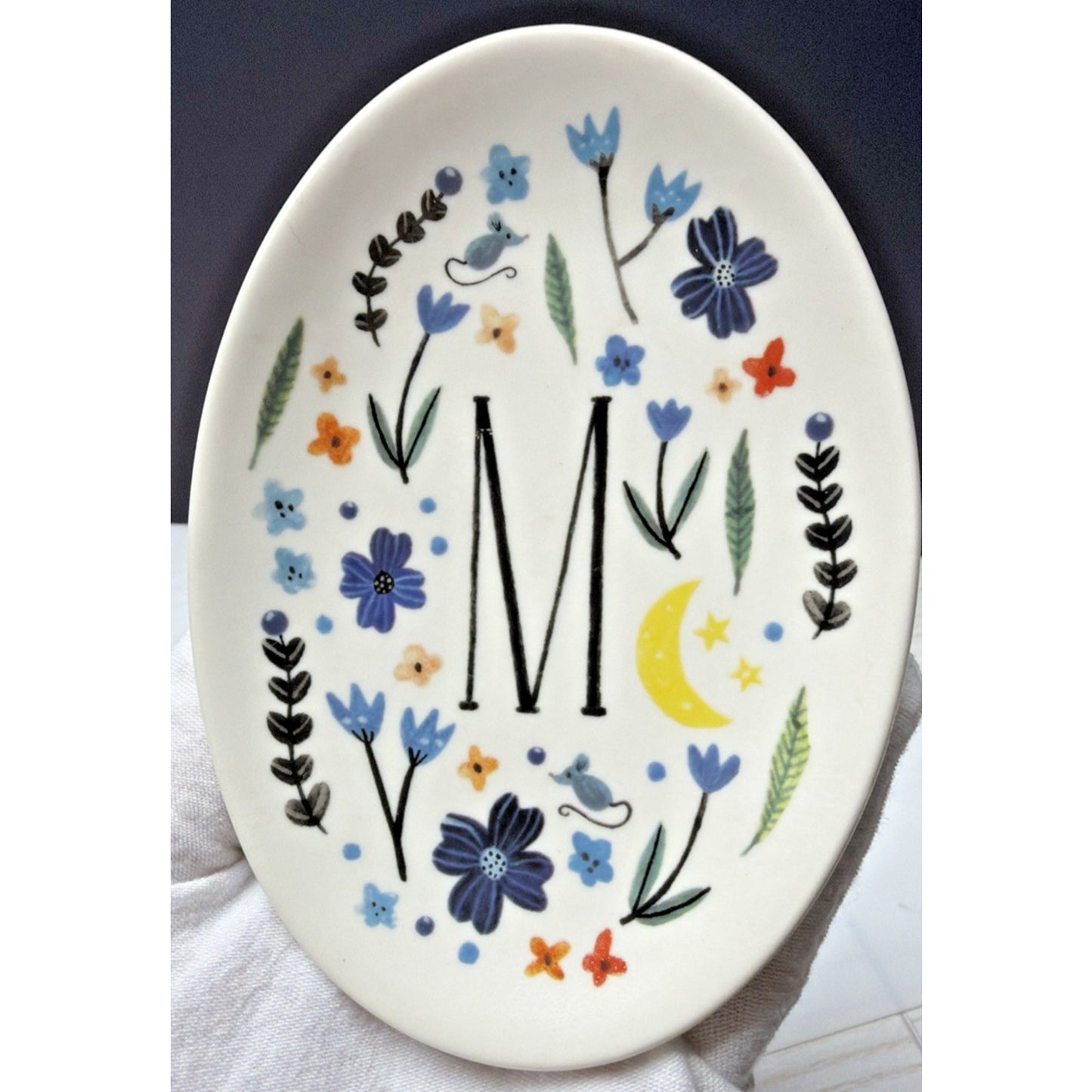Anthropologie Amelia Herbertson Ceramic Floral Monogram M Footed Soap Dish