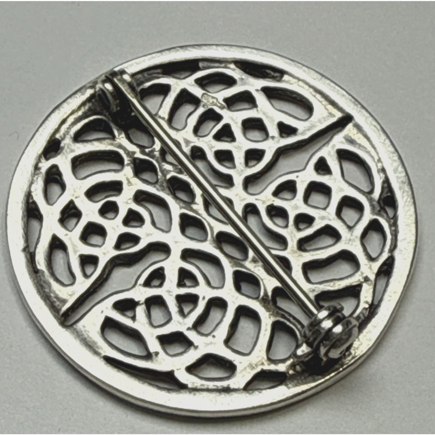 Vintage 925 Sterling Silver Viking Celtic Knot Pin Brooch Round Ornate 5.07g