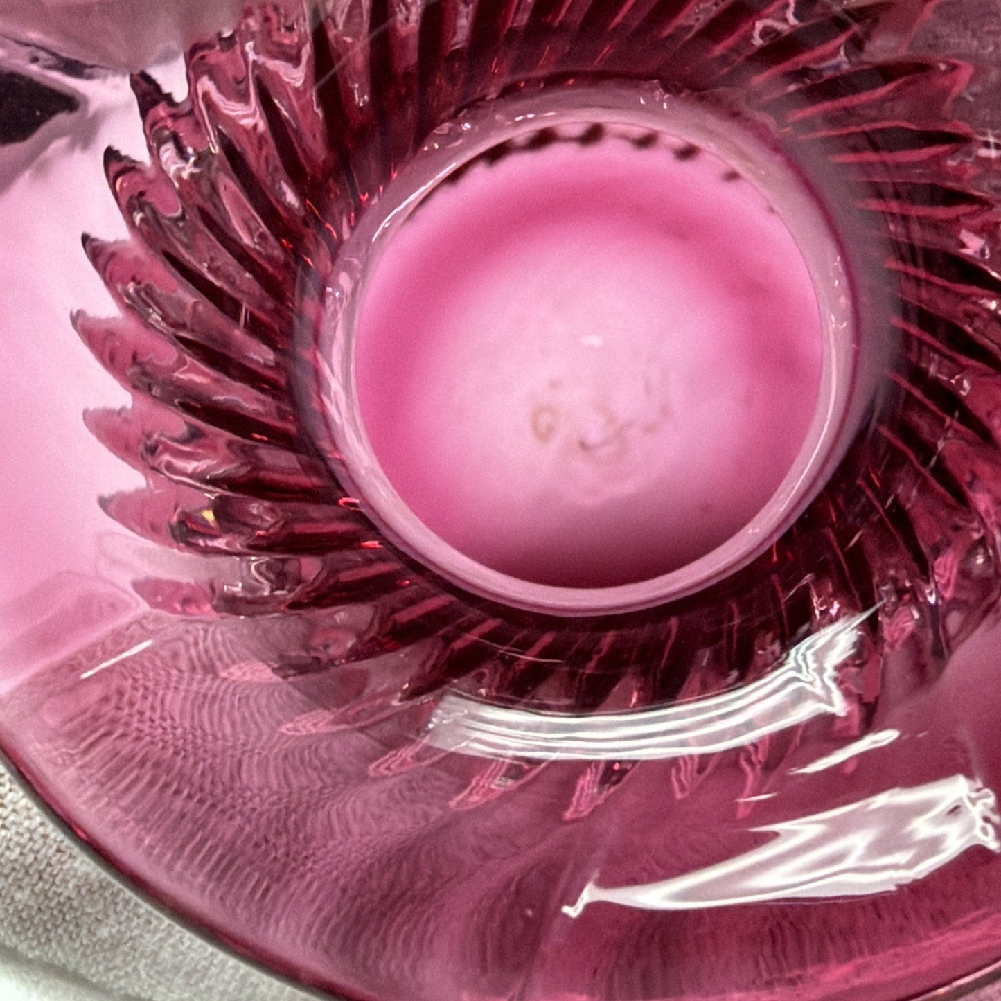 Vintage Pilgrim Art Glass Cranberry Optic Swirl Vase Ruffle Top Clear Filigree