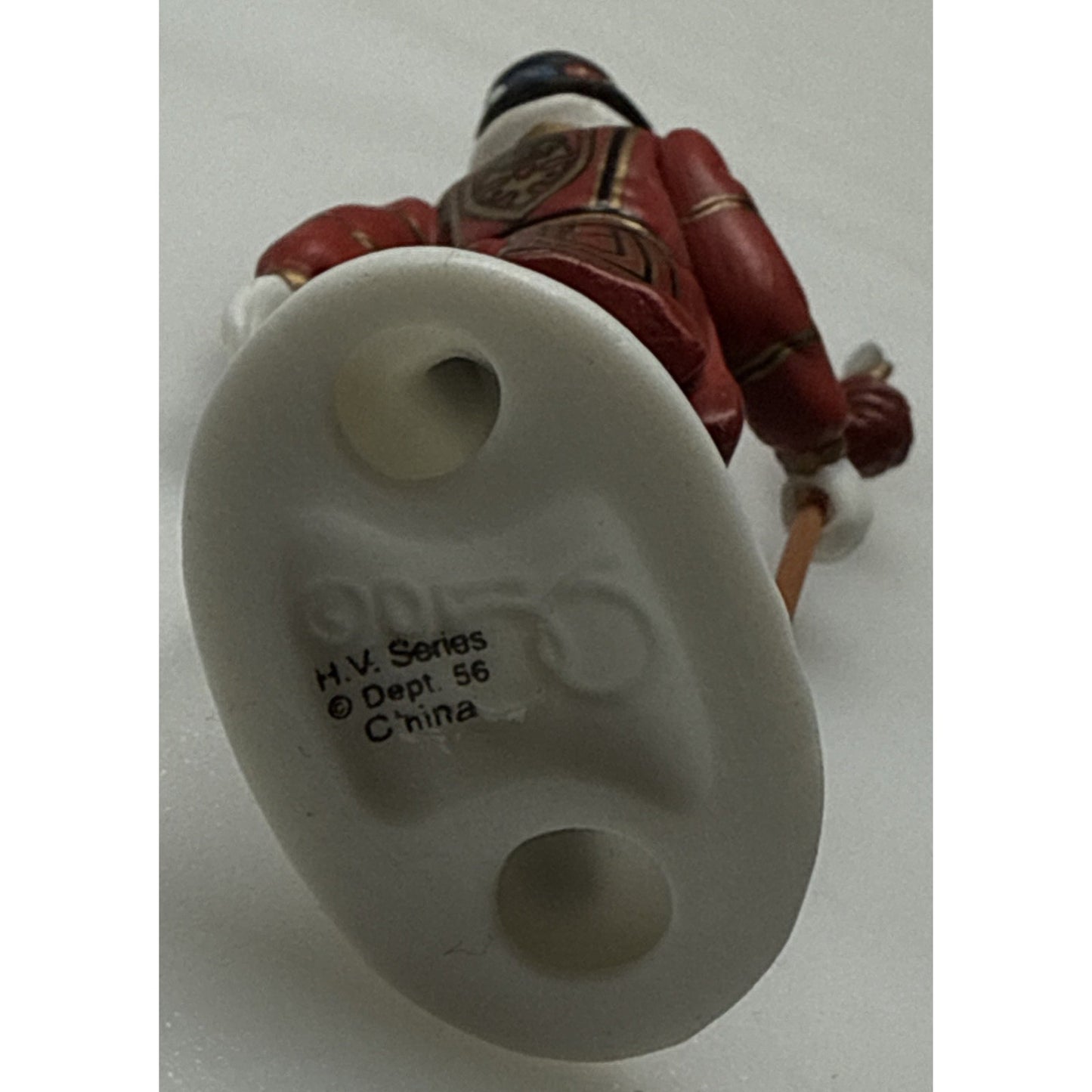 Vintage Dept 56 Yeomen of The Guard Single Figure Dickens 58397