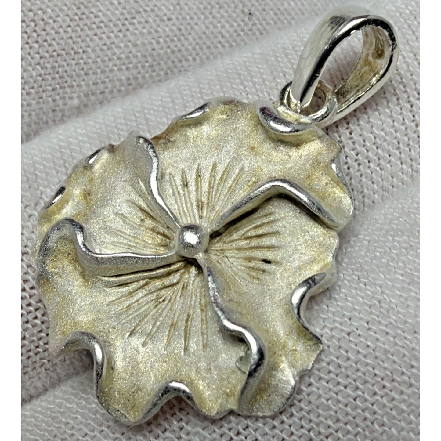 Vintage Sterling Silver Organic Hibiscus Flower Blossom Pendant Charm