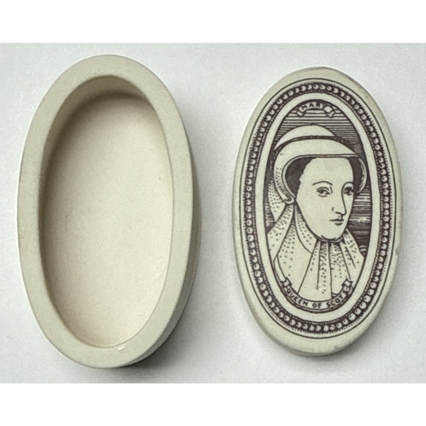 Horizon Porcelain Scotland Queen Mary Scots Trinket Lidded Jewelry Box Read