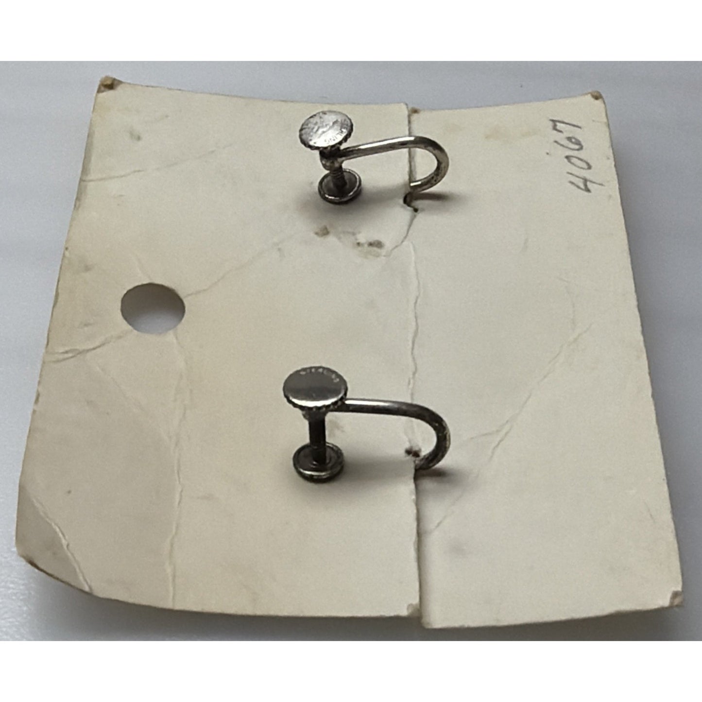 Vtg Bell Trading Post Sterling Silver Leaf Earrings Feathered Screw Back Card