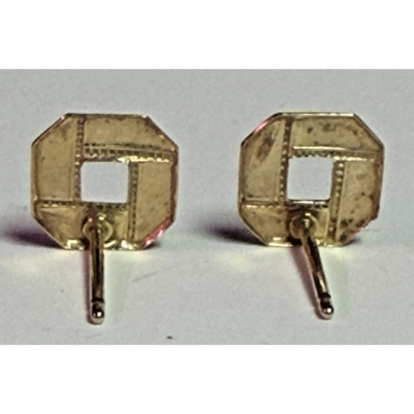 Vintage 14k Yellow Gold Hexagonal Stud Earrings Open Weave Square No Backs