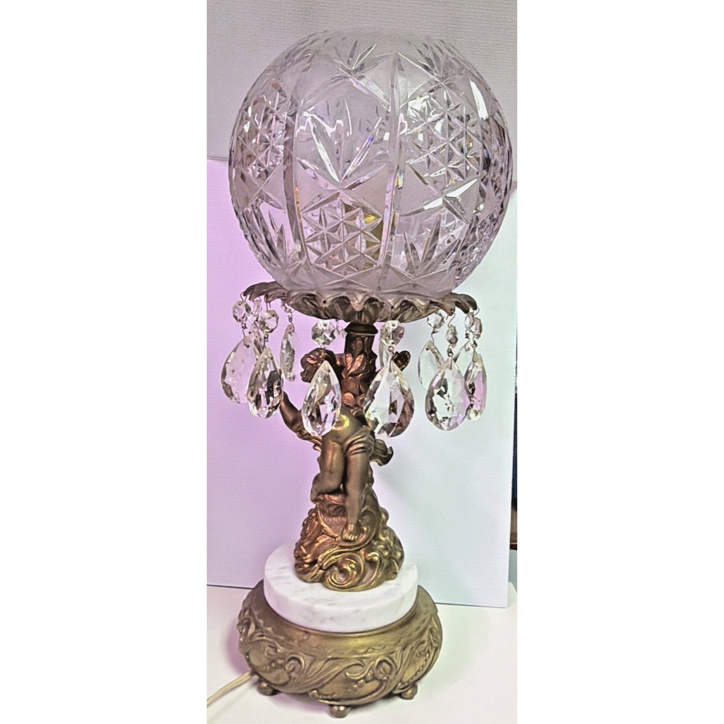 Hollywood Regency Brass Cherub Crystal Cut Globe Marble Parlor Lamp Waterfall