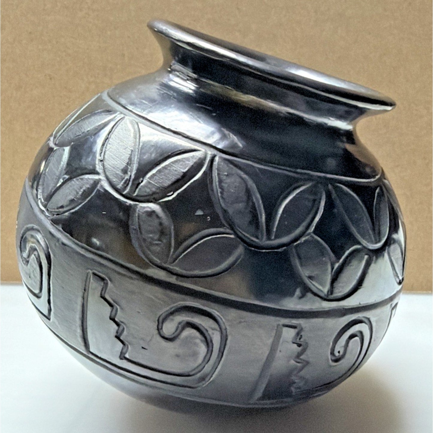 Vintage Dona Rosa Barro Negro Oaxaca Black Clay Pottery Vase Mexico