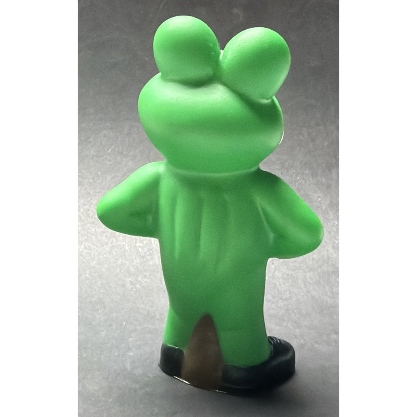 Vintage John Freilassing D8228 Squeaking Frog Toad Rubber Toy Rare
