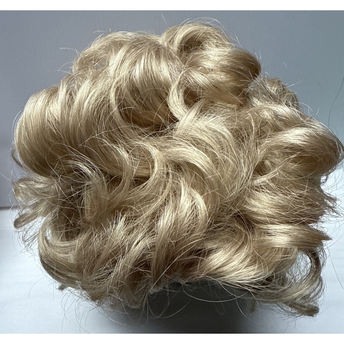 Vintage Arlene Dahl Short Ash Blonde Wig Hair Piece Curls Original Box As-Is