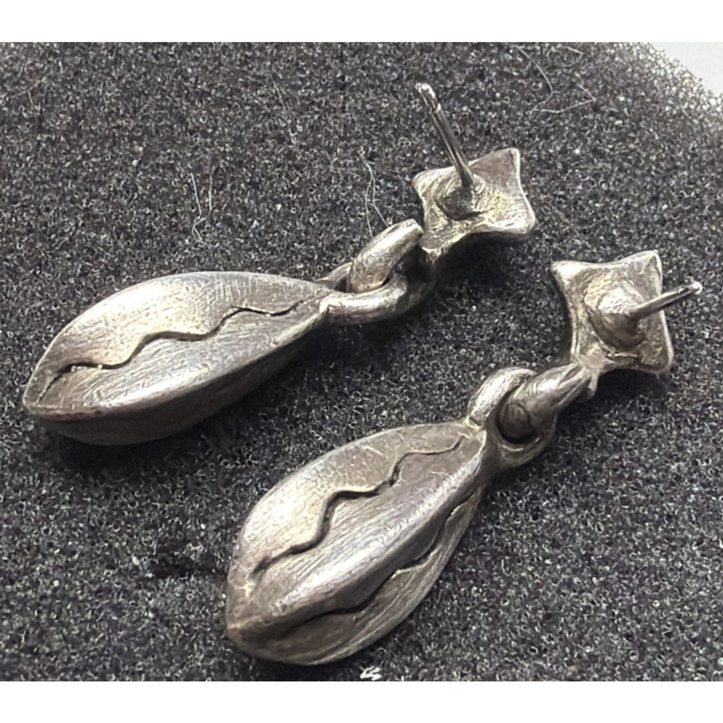 Modernist Silver Geometric Abstract Dangle Earrings Bean Fishbone Seed Pod As Is