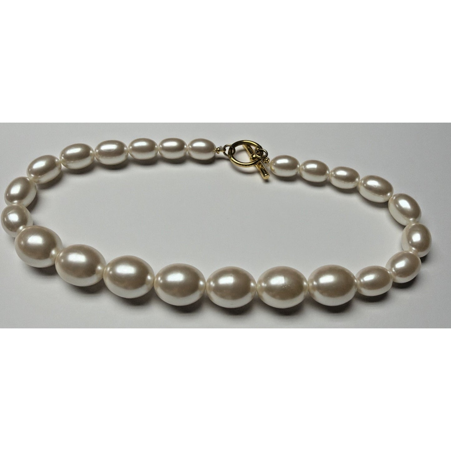 Vintage Large Chunky Faux Pearl Necklace Choker Toggle