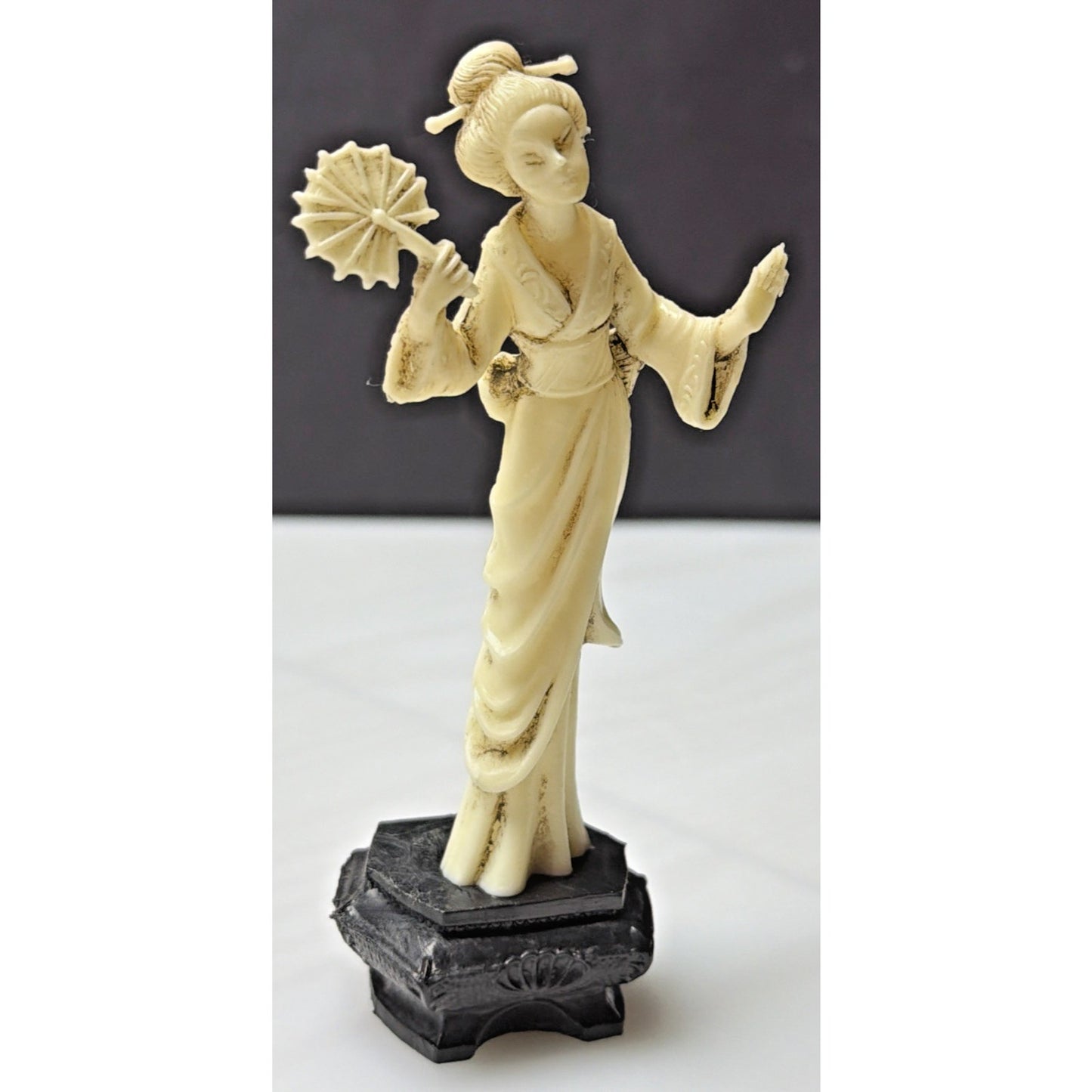 Vintage Depositato Fontanini Chinoiserie Asian Inspired Geisha Girl Fan Figurine