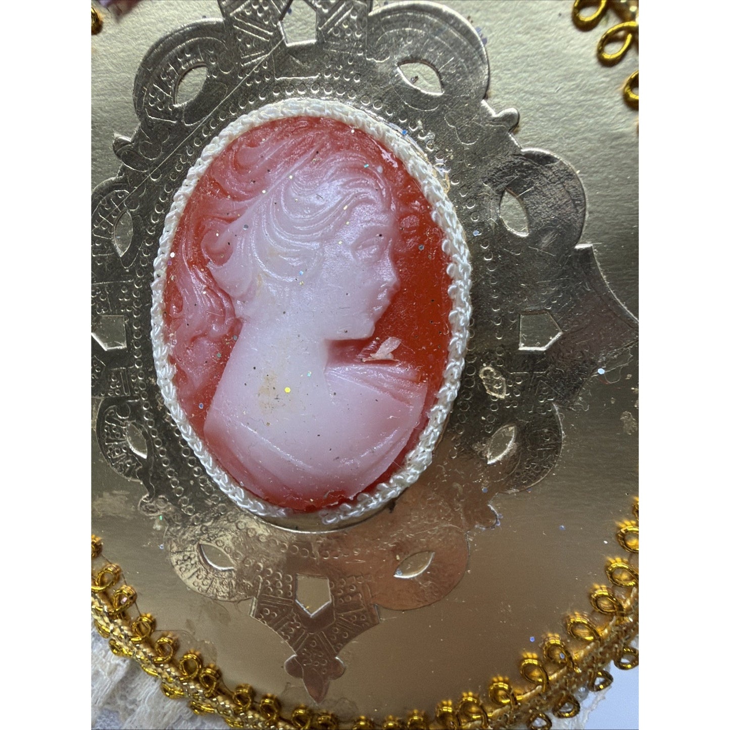 Vintage Lot of 4 Cameo Lace Gold Ornaments Victorian Taiwan As Is