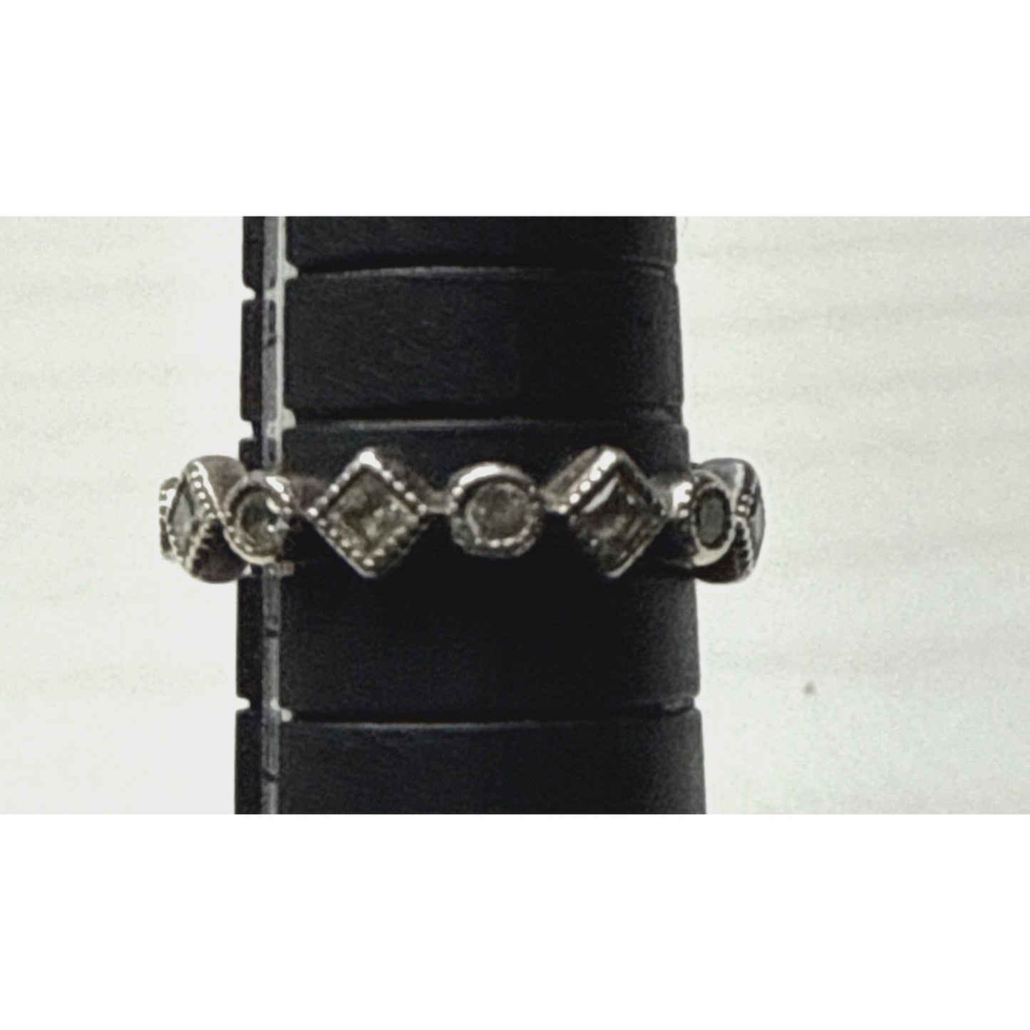 Pandora Ring Alluring Brilliant Princess 190943 Multiple CZ Sz 5.25 Read