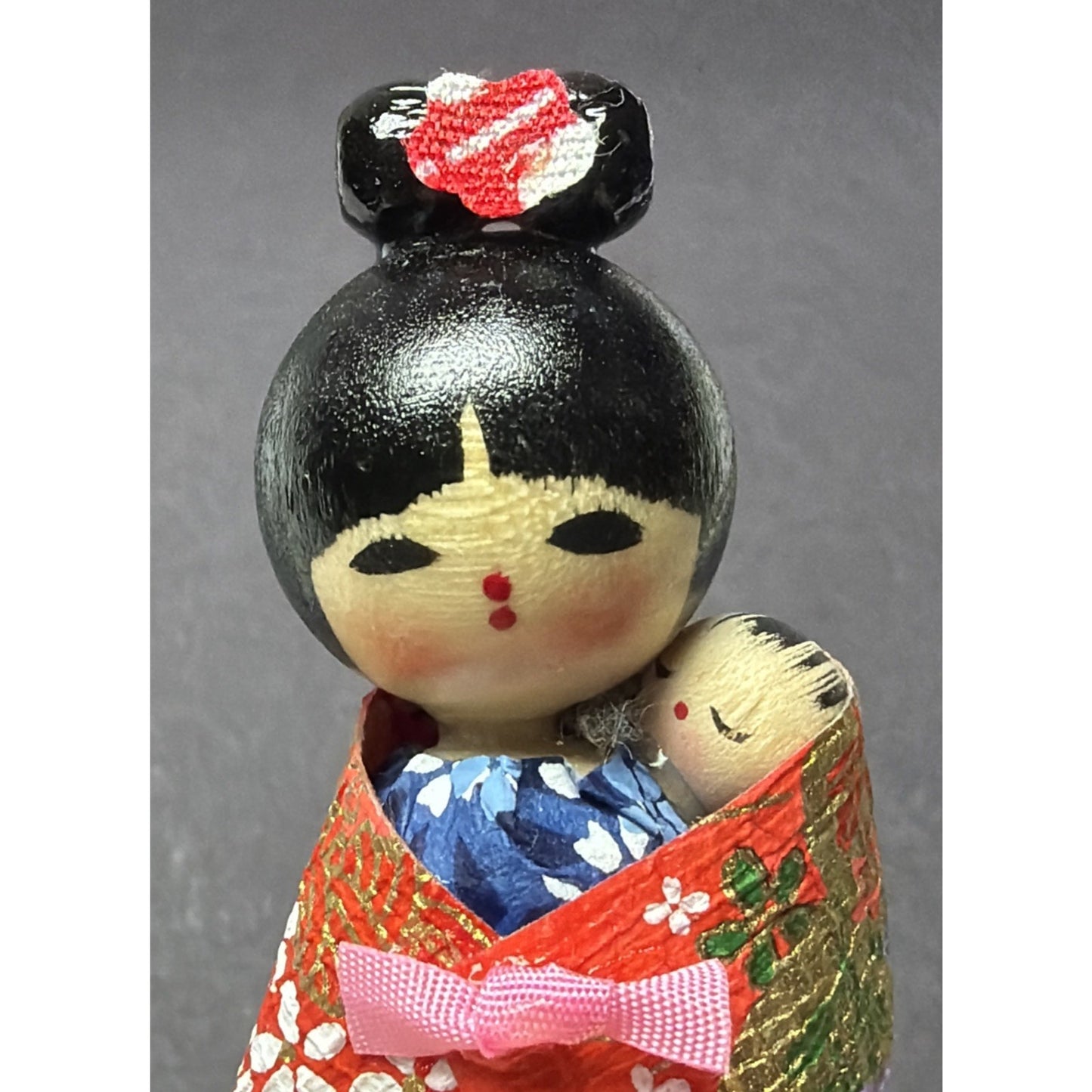 Vintage Japanese Kokeshi Doll Mom Baby Child Hand Painted Wood Base Plastic Box