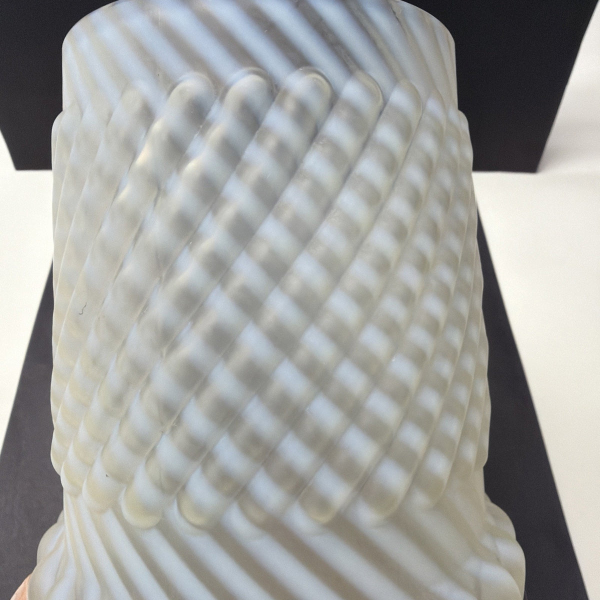 Antique Northwood Glass Chrysanthemum Opalescent Swirl Celery Vase Ribbed Satin