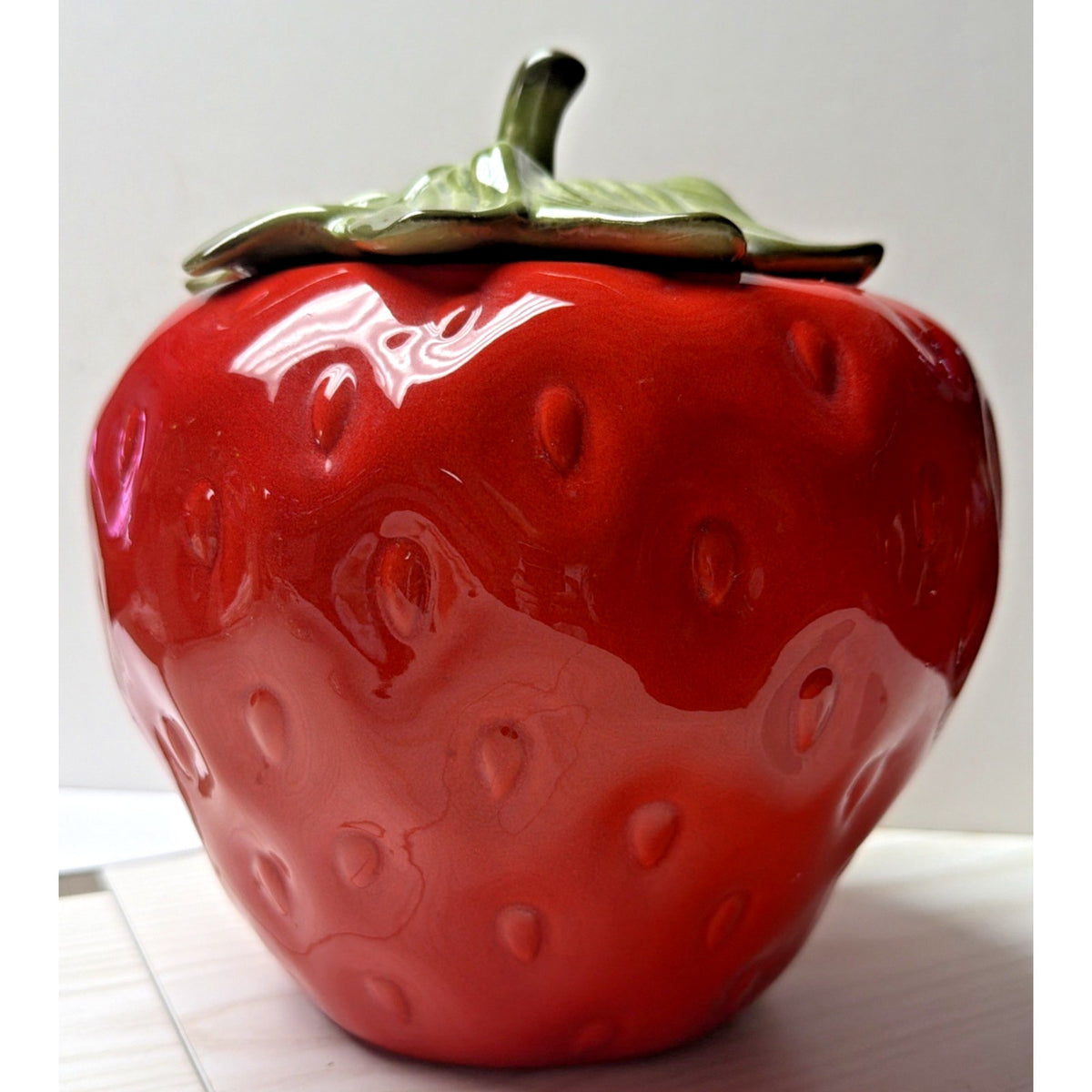 Vintage Metlox Pottery Poppy Trail Strawberry Cookie Jar Ceramic Canister 9"