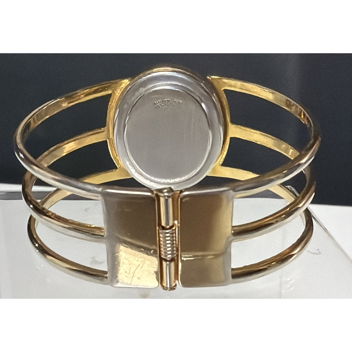 Vintage Royal Dynasty 17 Jewels Watch Cuff Bracelet Gold Tone Works