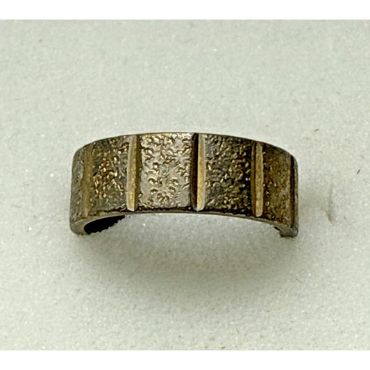 Vintage Uncas Cigar Band Ring Sz 7 Silver Gold Metal Ribbed As-Is