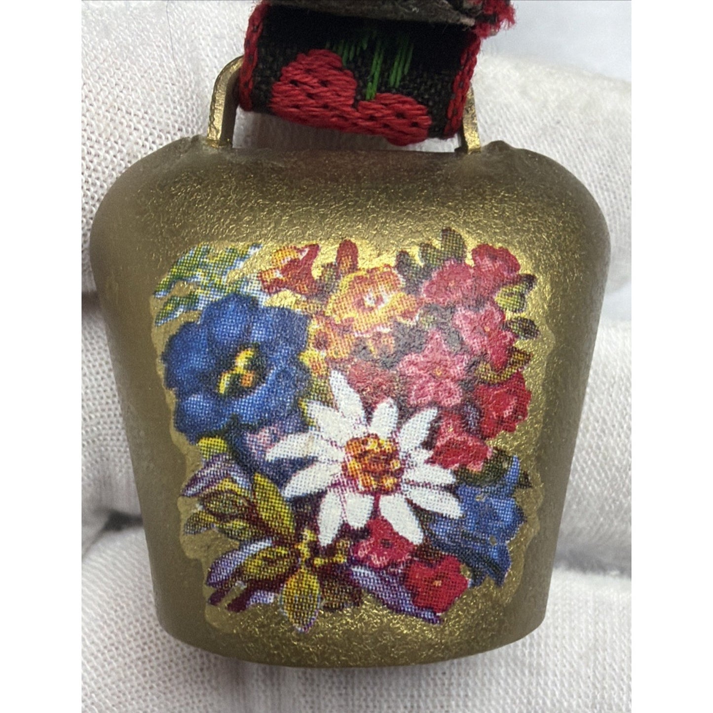 Vtg Metal Brass Colored Swiss Cowbell Cow Bell Embroidered Strap Floral Heart