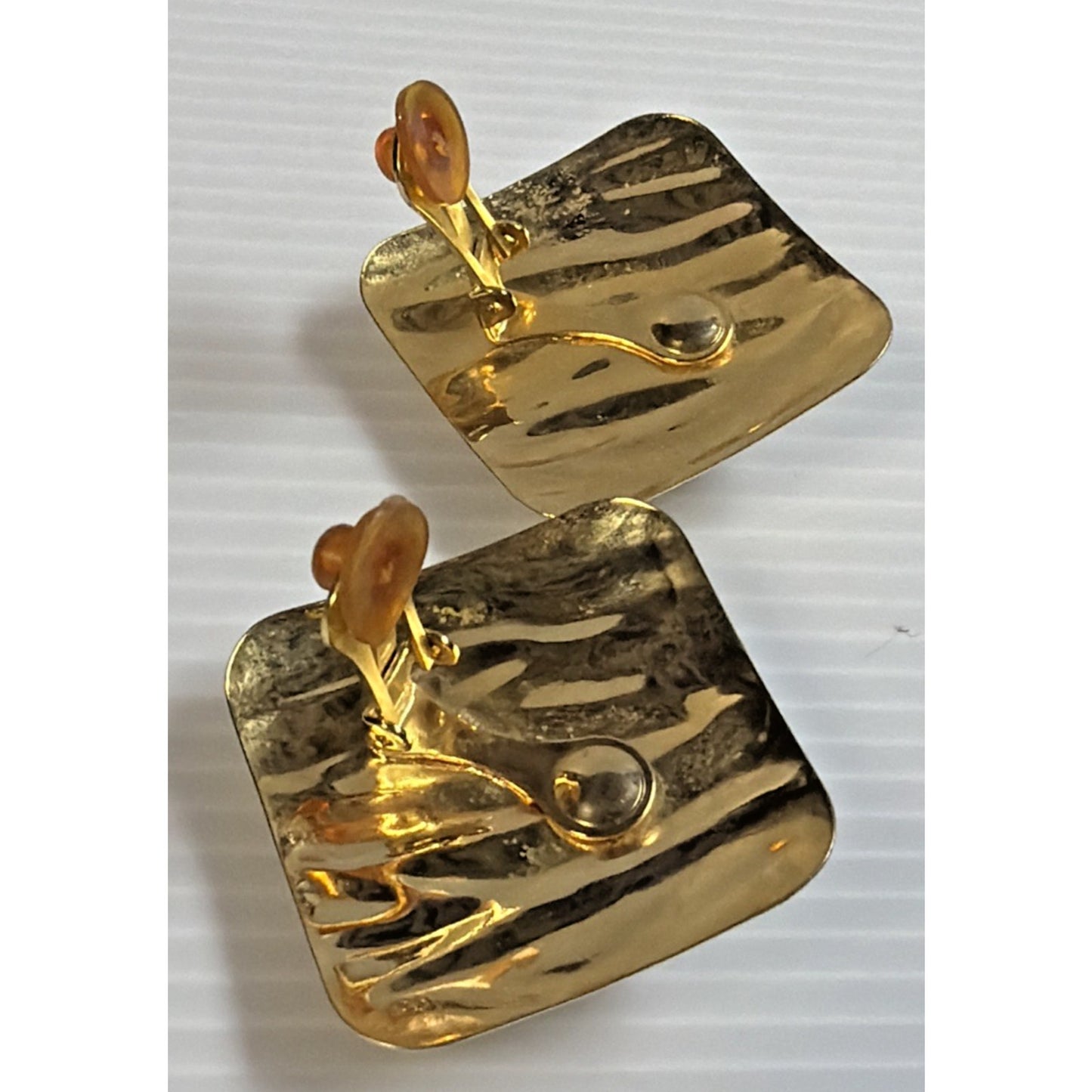 Vintage Jewels by Park Lane Chunky Gold Tone Clip On Earrings Red Jelly Lucite