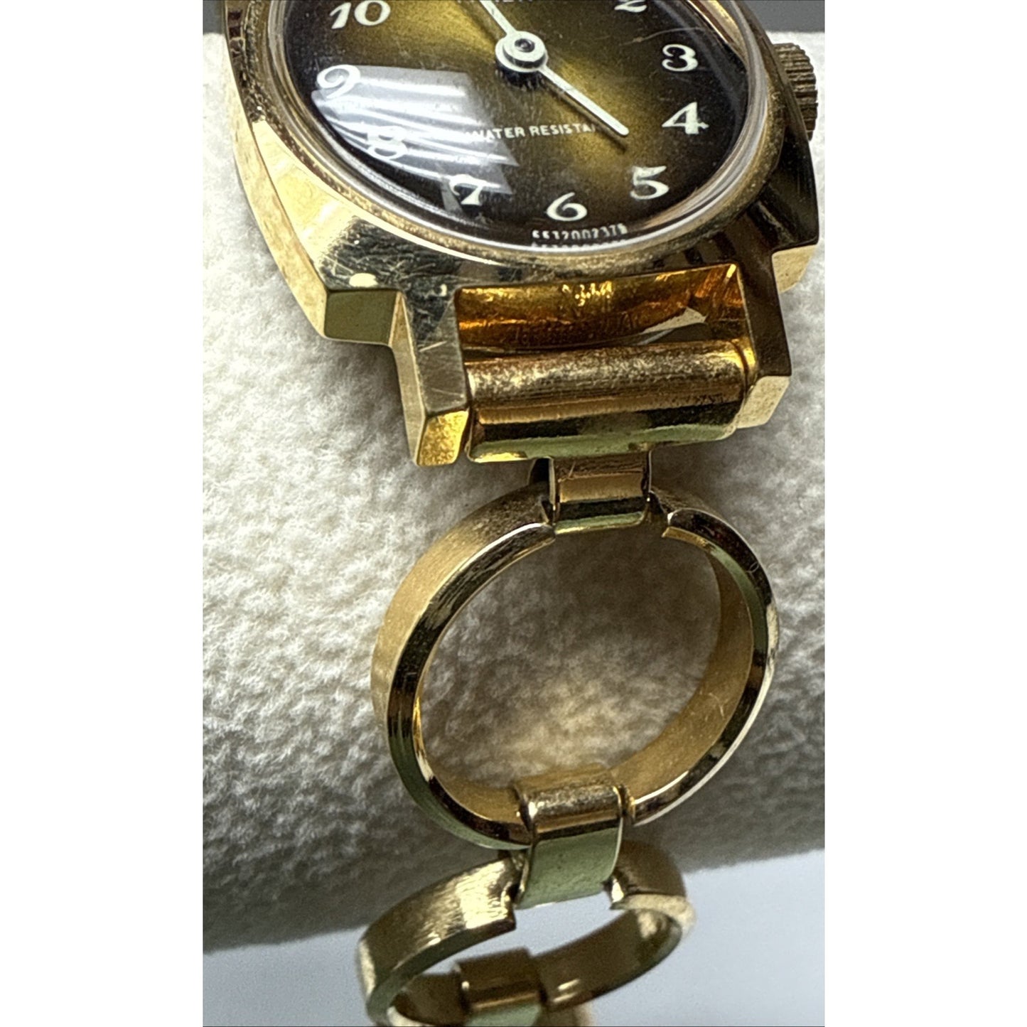 Vintage Timex Analog Quartz Watch Stainless Steel Gold Tone Ring Band As Is