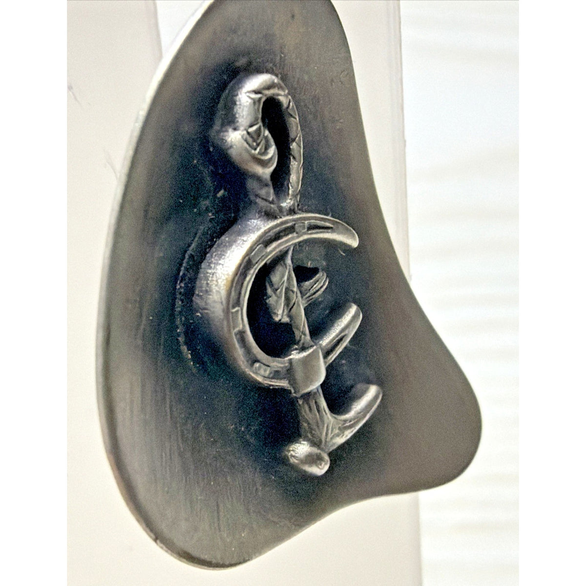 Modernist Healing Hope Horseshoe Snake Recovery Lapel Pin Tie Tack