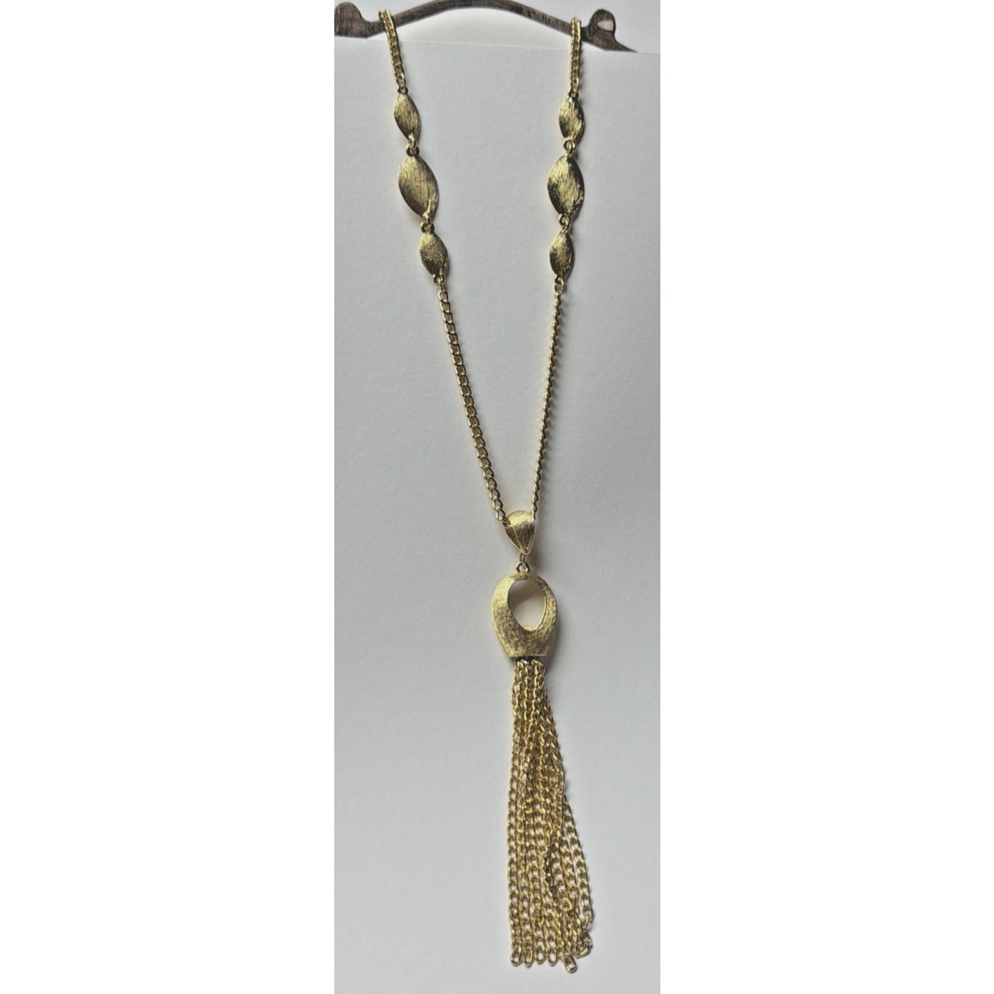 Vintage Gold Tone Brushed Leaf Waterfall Pendant Tassel Necklace
