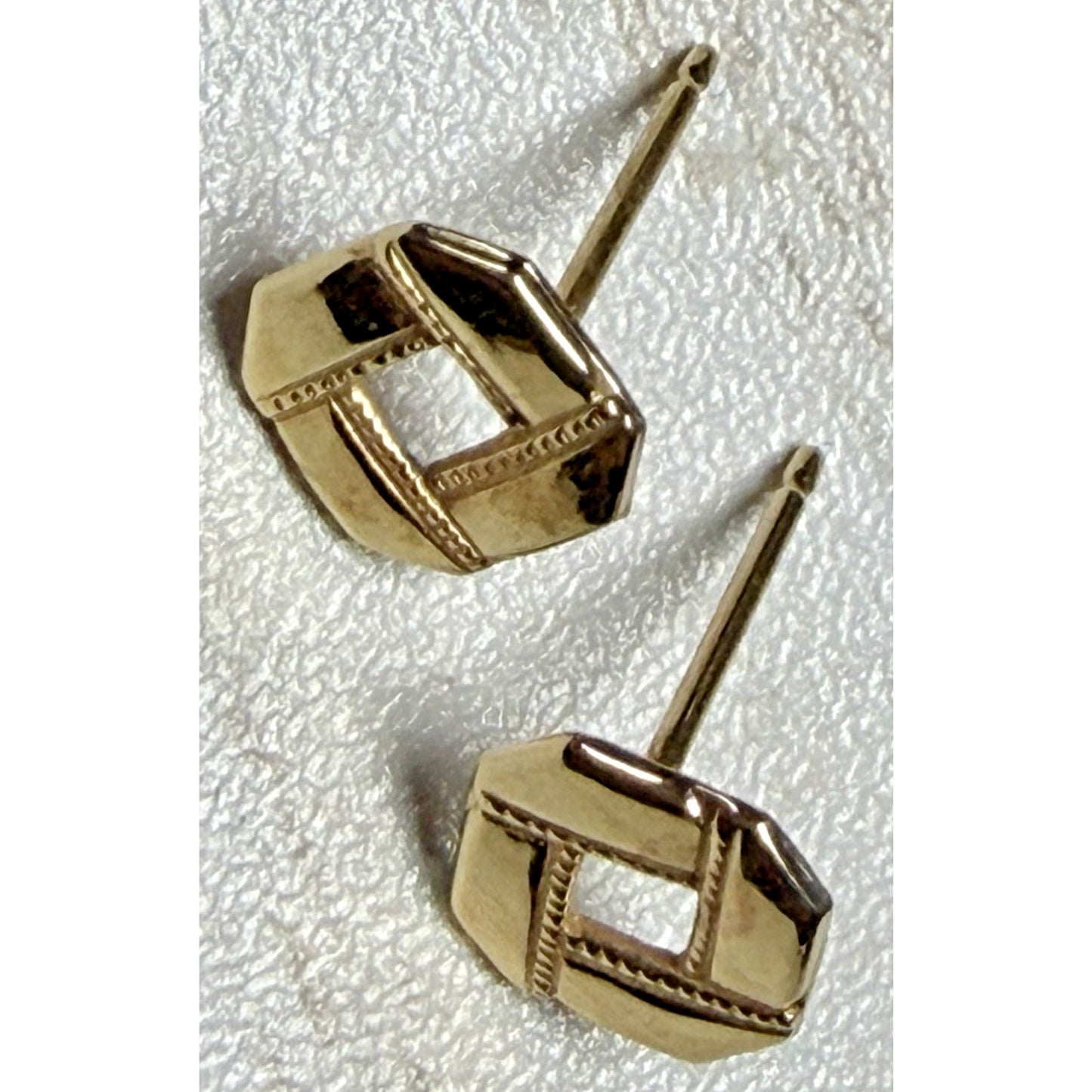 Vintage 14k Yellow Gold Hexagonal Stud Earrings Open Weave Square No Backs