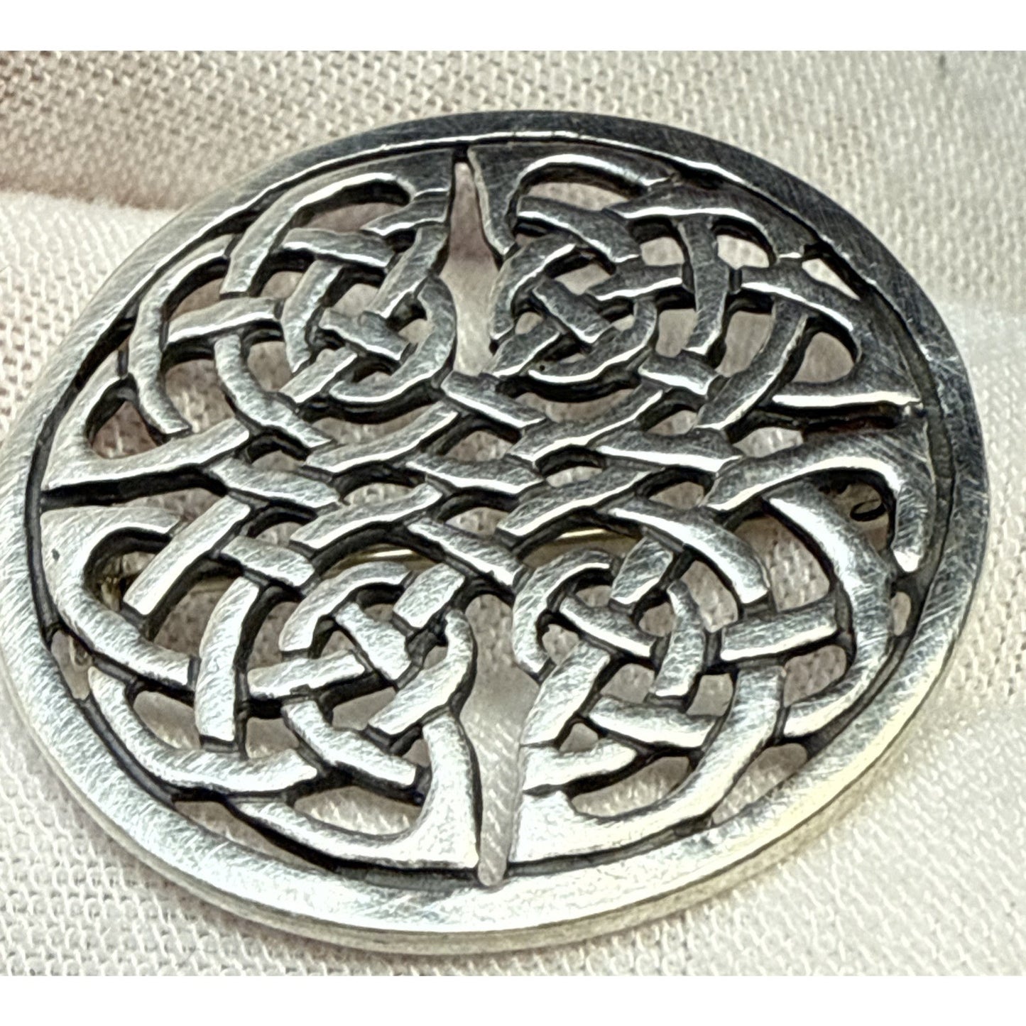 Vintage 925 Sterling Silver Viking Celtic Knot Pin Brooch Round Ornate 5.07g