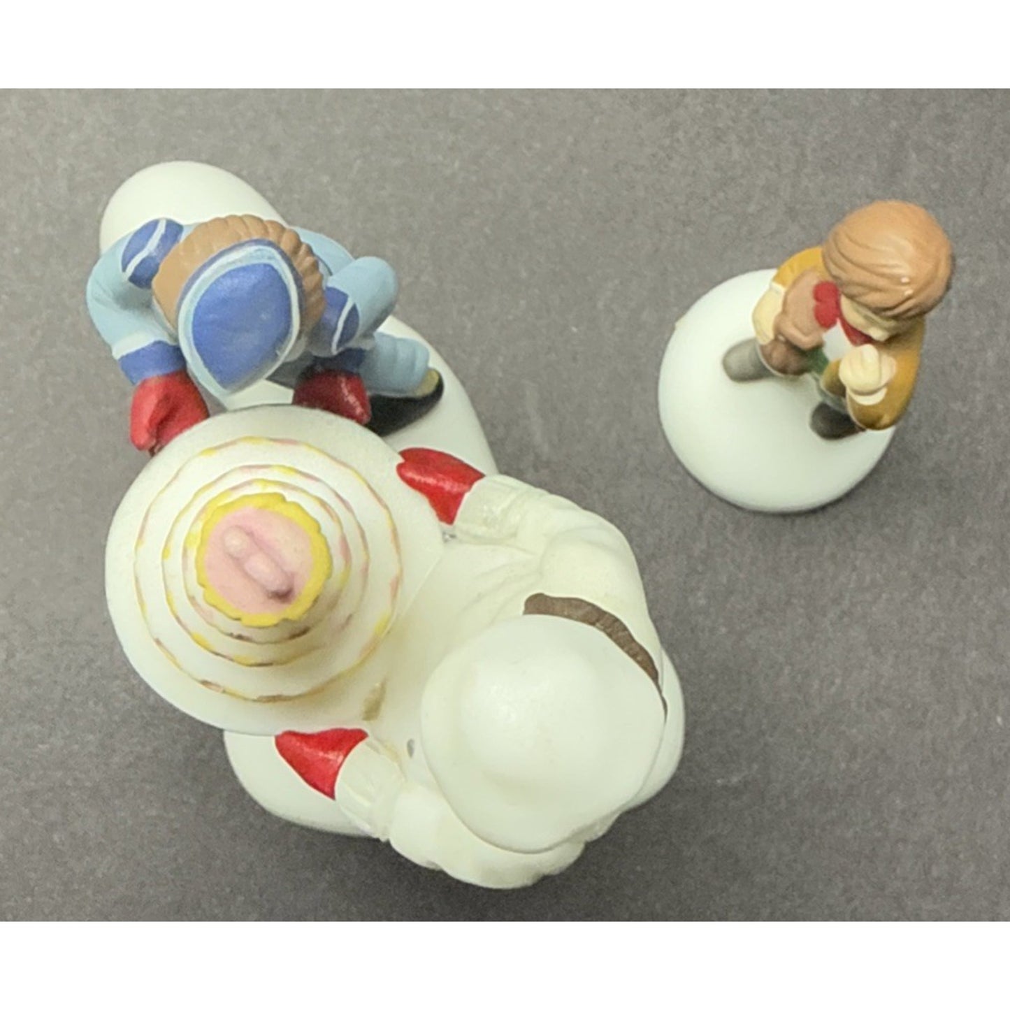 Vintage Set of 2 Dept 56 Christmas In The City Series Excellent Taste No Box