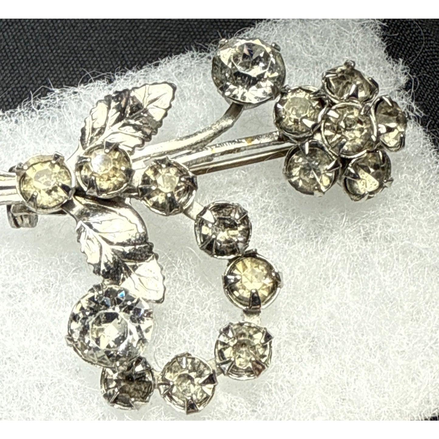 Art Deco Flower Bouquet Floral Spray Faceted Rhinestone Pendant Brooch