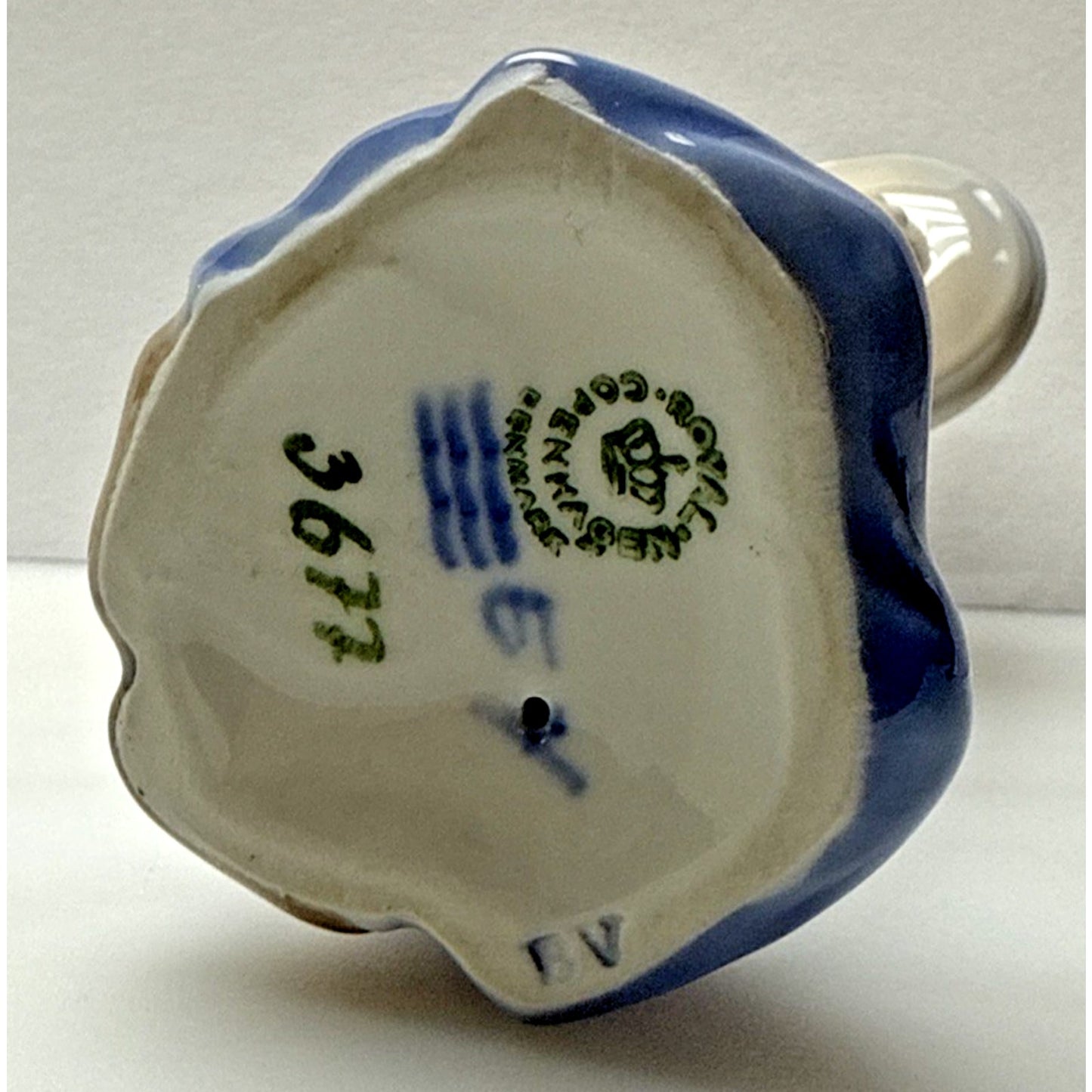 Vintage Royal Copenhagen Figurine 3677 Girl Pot Cover Cymbals Porcelain Blue