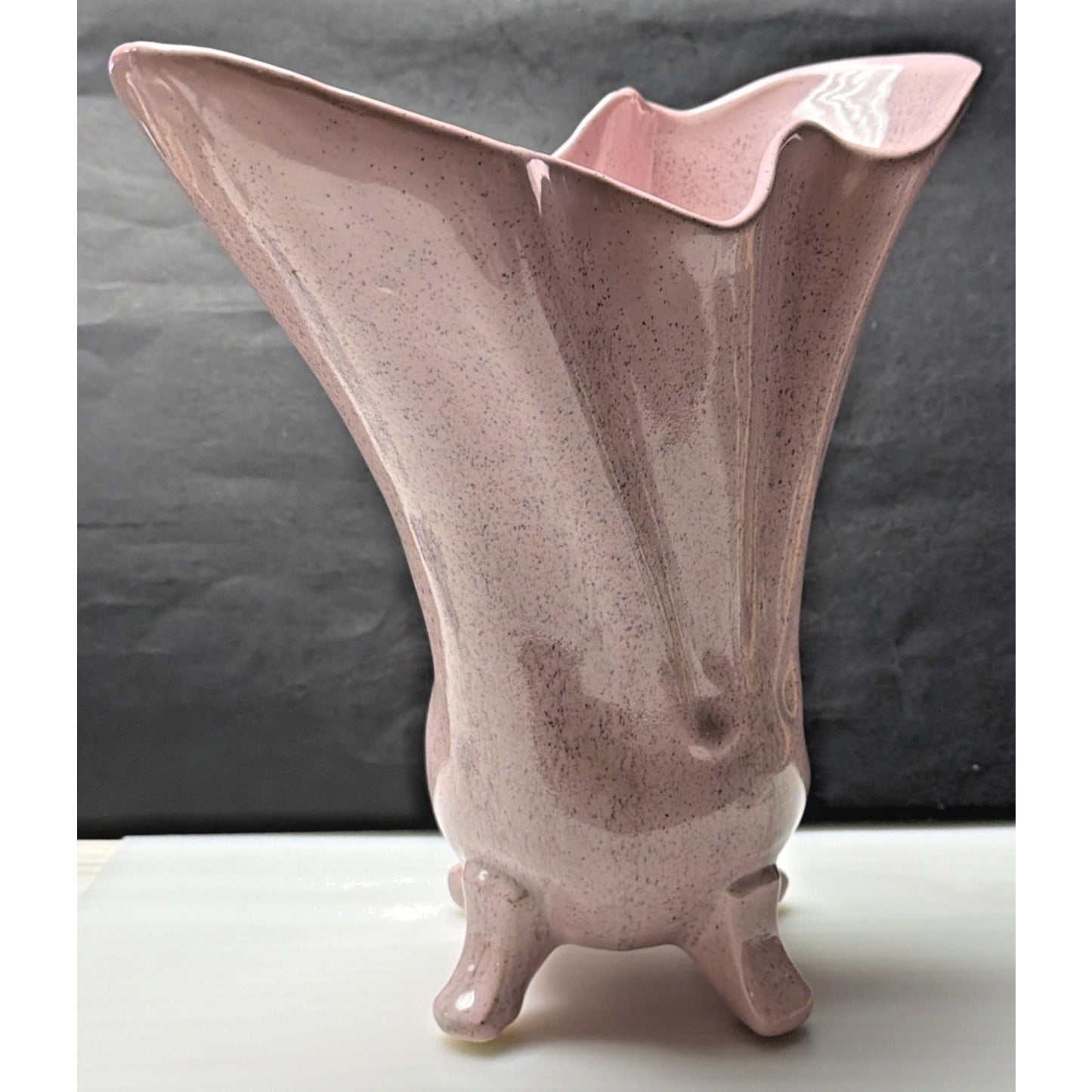Vintage Shafer Art Pottery Pink Speckled Vase Fan Gladiola 922 As Is