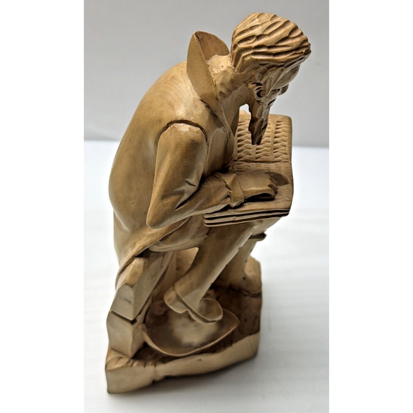 Vintage Don Quixote The Man of La Mancha Wood Carving Sitting Reading Book