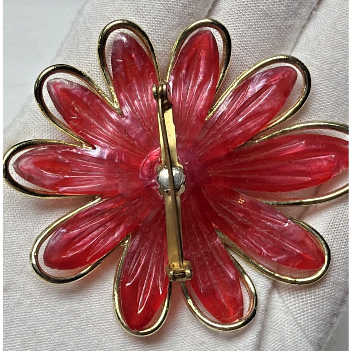 Vintage Large Flower Blossom Brooch Resin Plastic Leaves Gold Frame Faux Pearl