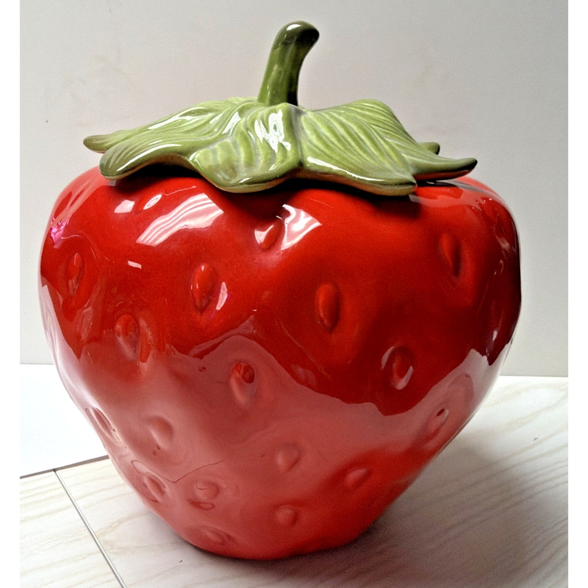 Vintage Metlox Pottery Poppy Trail Strawberry Cookie Jar Ceramic Canister 9"